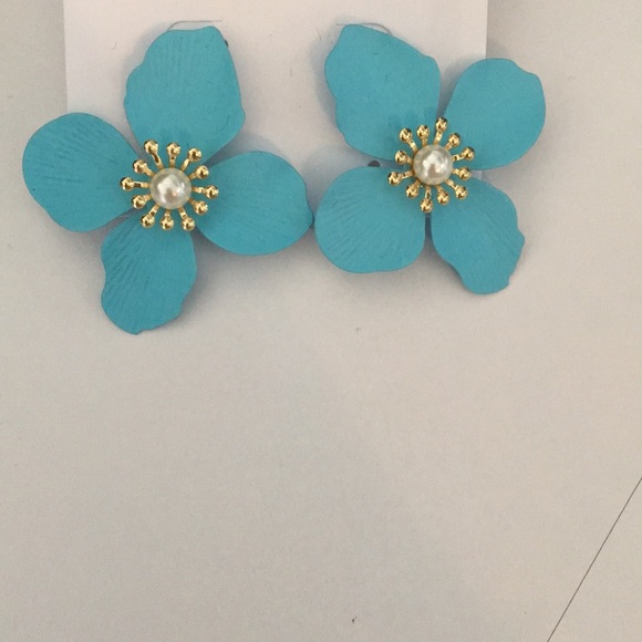 Badgley Mischka Jewelry - Badgley Mischka Blue Flower Earrings w Pearl Gold Badgley Mischka Jewelry - Badgley Mischka Blue Flower Earrings w Pearl Gold